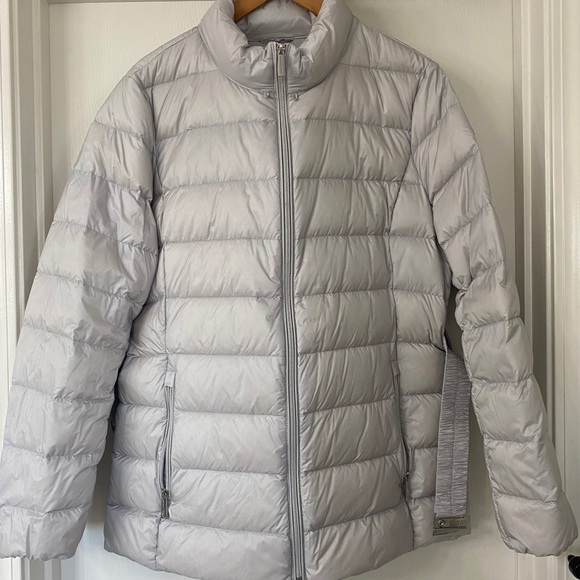 Michael Kors Faux Fur Trim Quilted Nylon Belted Puffer Coat in Large - Picture 14 of 15